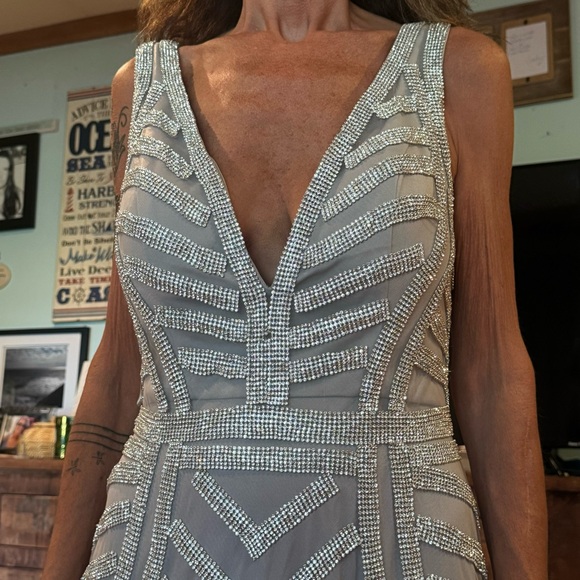 NWT JUDY & JULIA Silver Beaded Crystal Evening Gown Dress Sz 12 GORGEOUS Z42 - Picture 5 of 9